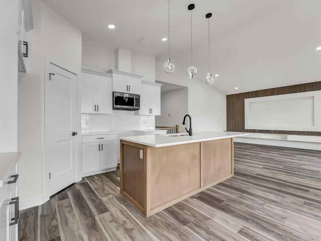 MLS® A2267171 - 31 Sierra Road SW in SW Southridge Medicine Hat, Residential