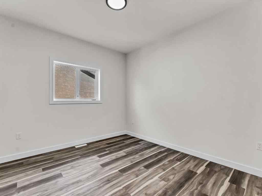 MLS® A2267171 - 31 Sierra Road SW in SW Southridge Medicine Hat, Residential