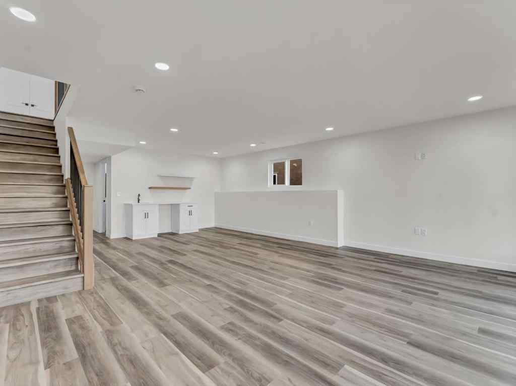 MLS® A2267171 - 31 Sierra Road SW in SW Southridge Medicine Hat, Residential