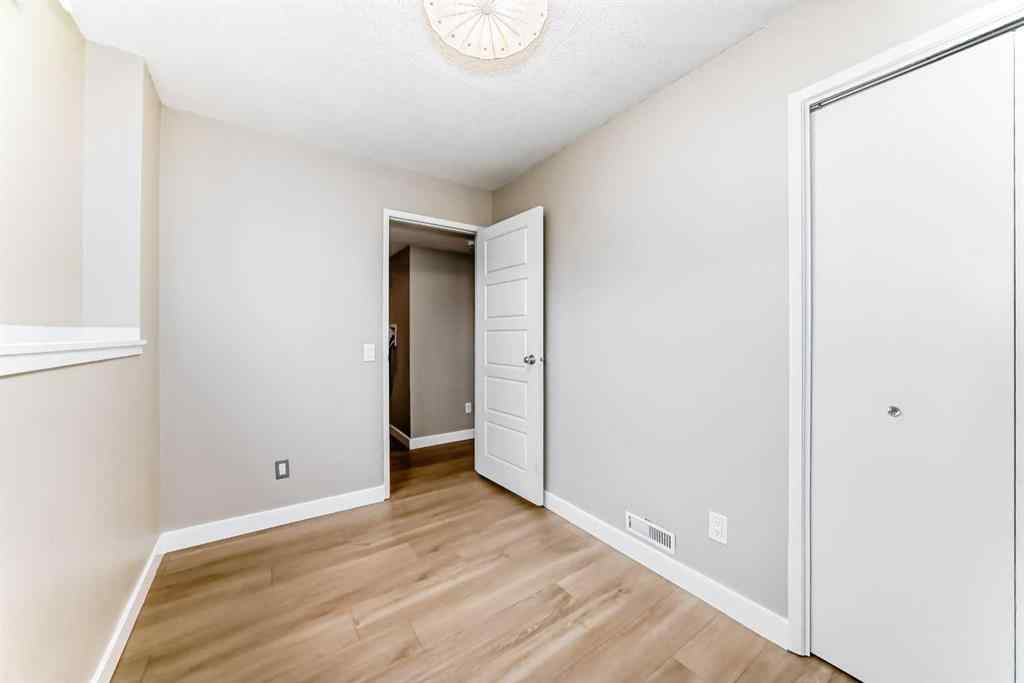 MLS® A2267173 - 1106 53A Street SE in Penbrooke Meadows Calgary, Residential