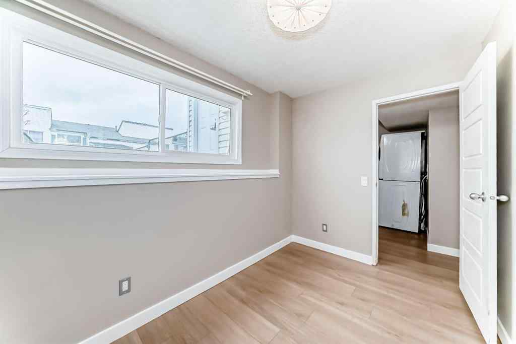 MLS® A2267173 - 1106 53A Street SE in Penbrooke Meadows Calgary, Residential