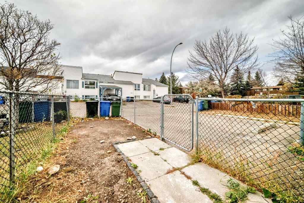 MLS® A2267173 - 1106 53A Street SE in Penbrooke Meadows Calgary, Residential
