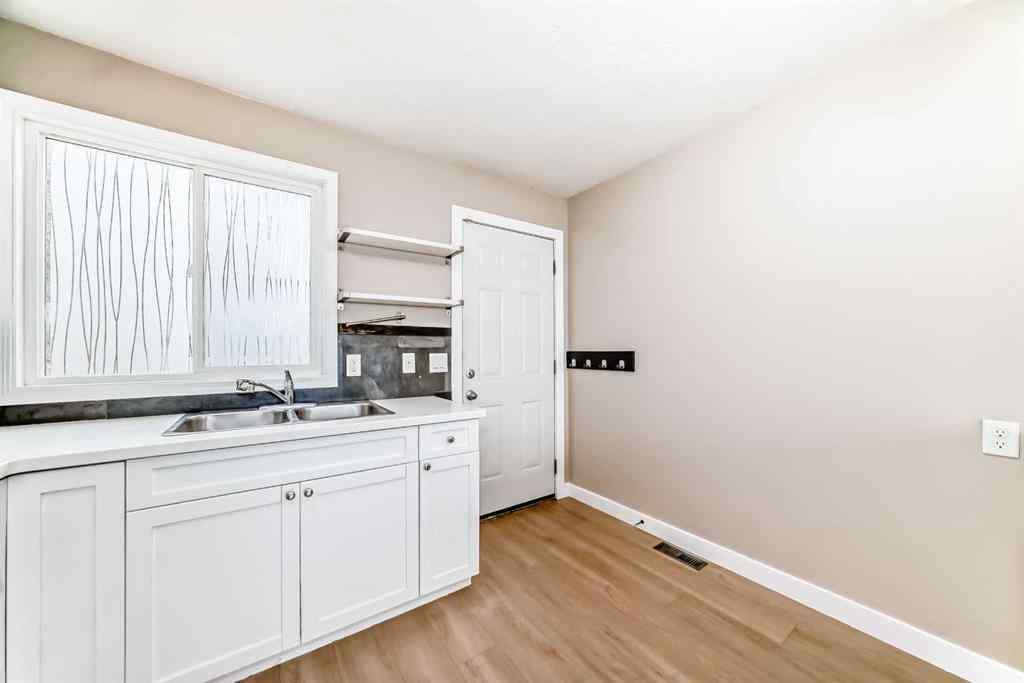 MLS® A2267173 - 1106 53A Street SE in Penbrooke Meadows Calgary, Residential