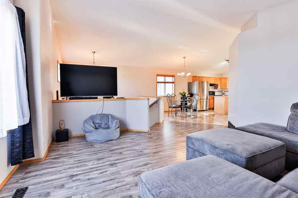 MLS&reg; # A2267174 - 175 Cowichan Court W in Indian Battle Heights Lethbridge, Residential Open Houses