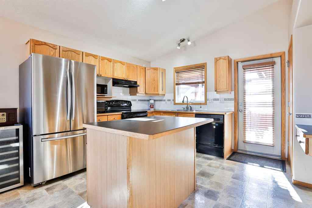 MLS&reg; # A2267174 - 175 Cowichan Court W in Indian Battle Heights Lethbridge, Residential Open Houses