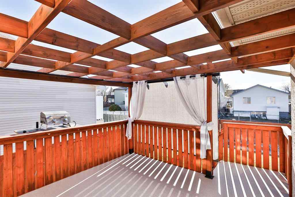 MLS&reg; # A2267174 - 175 Cowichan Court W in Indian Battle Heights Lethbridge, Residential Open Houses