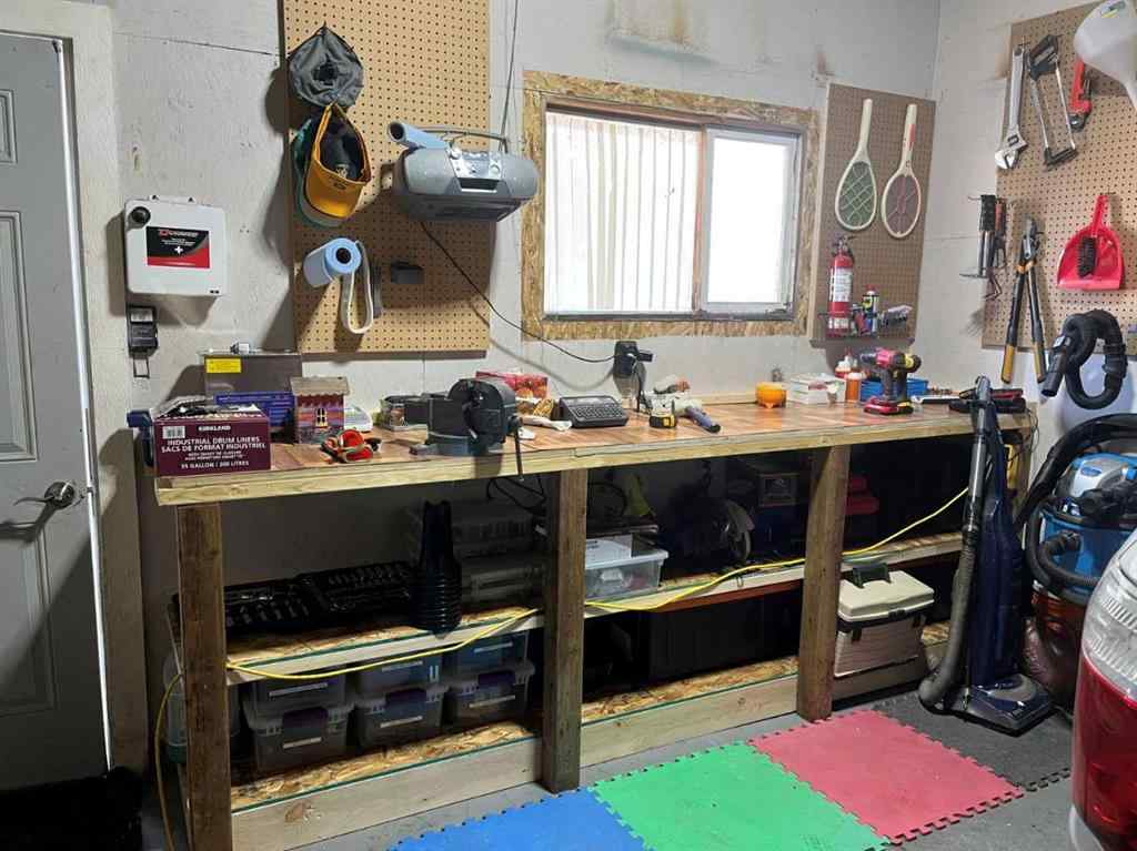 MLS® A2267176 - 3828 Eastwood Crescent  in Eastview Red Deer, Residential