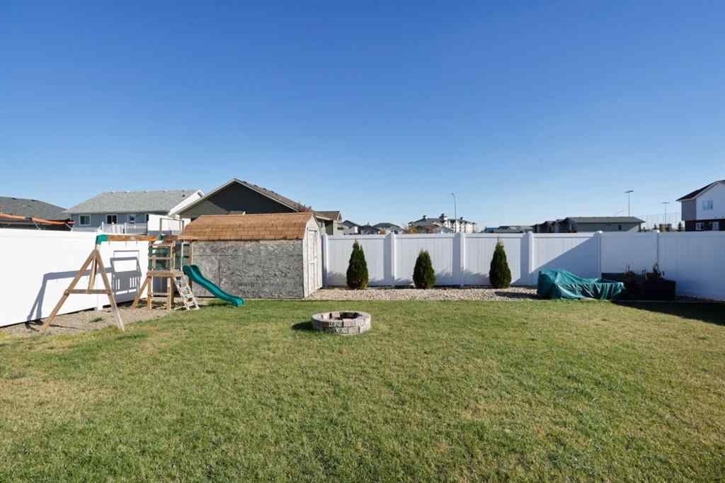 MLS® A2267177 - 216 14 Street E in Meadowbrook Brooks, Residential