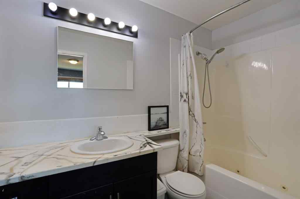 MLS® A2267177 - 216 14 Street E in Meadowbrook Brooks, Residential