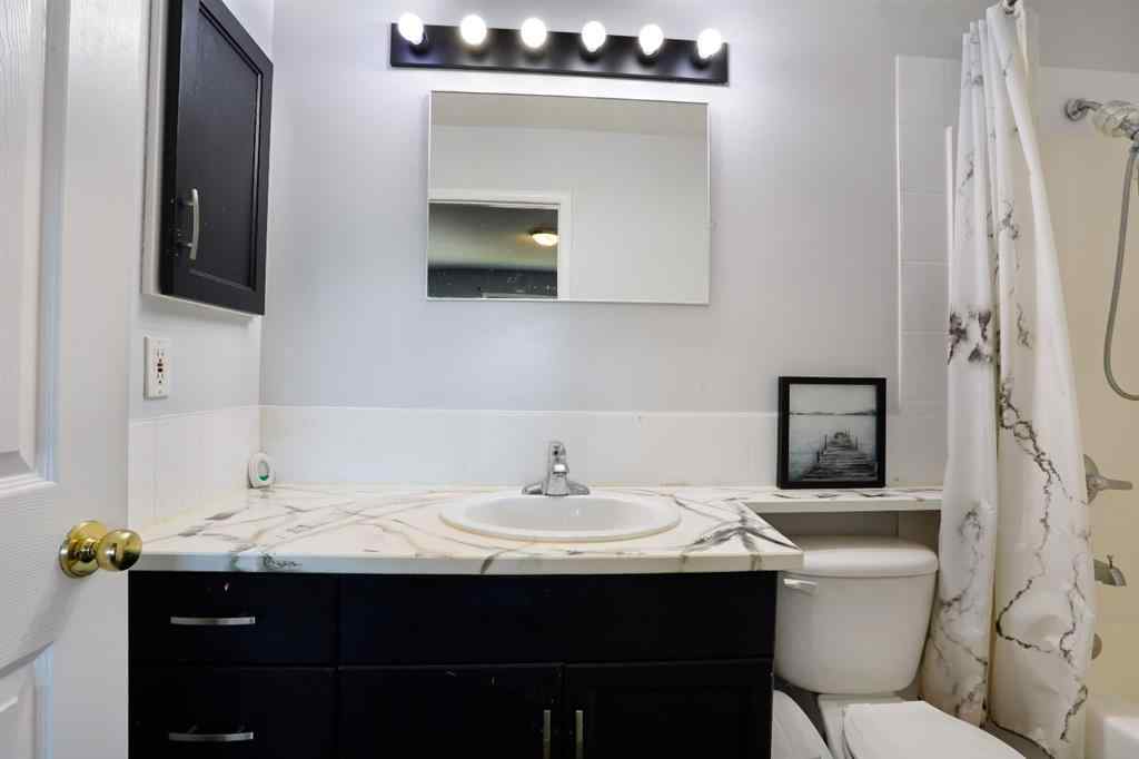 MLS® A2267177 - 216 14 Street E in Meadowbrook Brooks, Residential