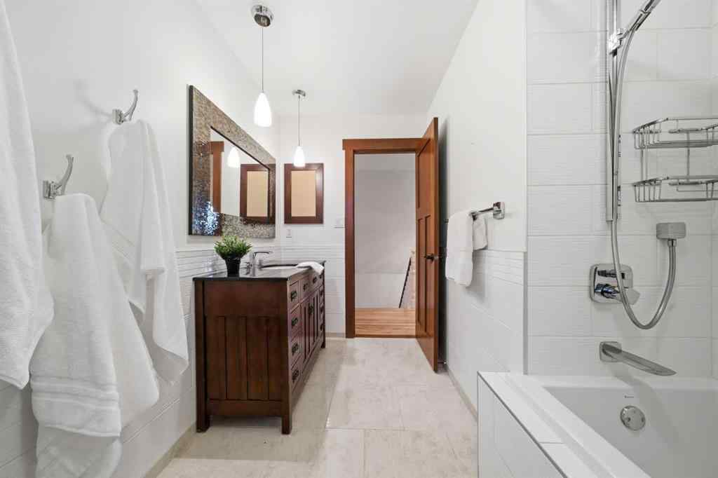 MLS® A2267178 - 631 Willoughby Crescent SE in Willow Park Calgary, Residential