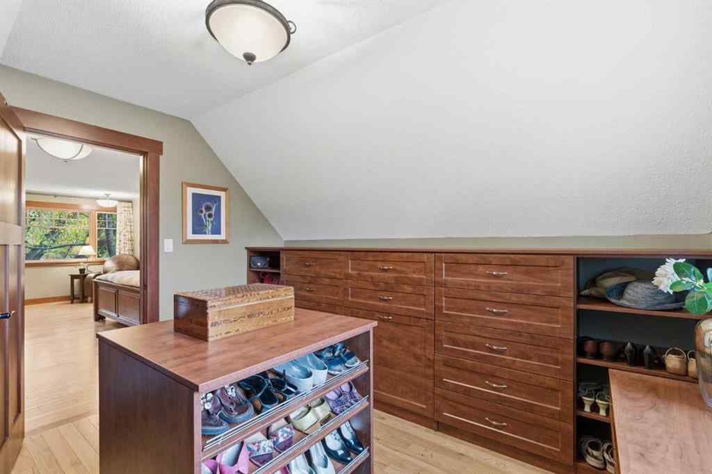 MLS® A2267178 - 631 Willoughby Crescent SE in Willow Park Calgary, Residential