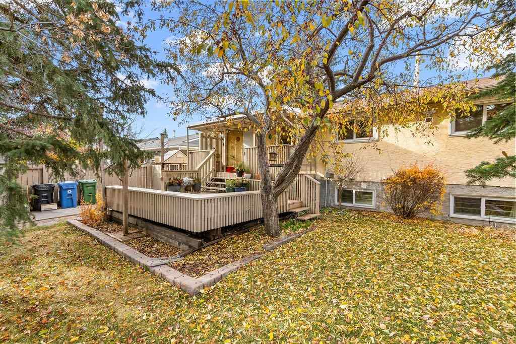 MLS® A2267181 - 3350 Oakwood Drive SW in Oakridge Calgary, Residential
