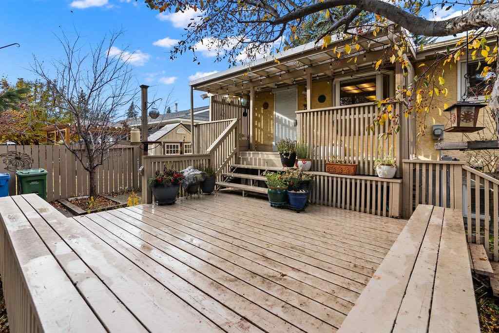 MLS® A2267181 - 3350 Oakwood Drive SW in Oakridge Calgary, Residential