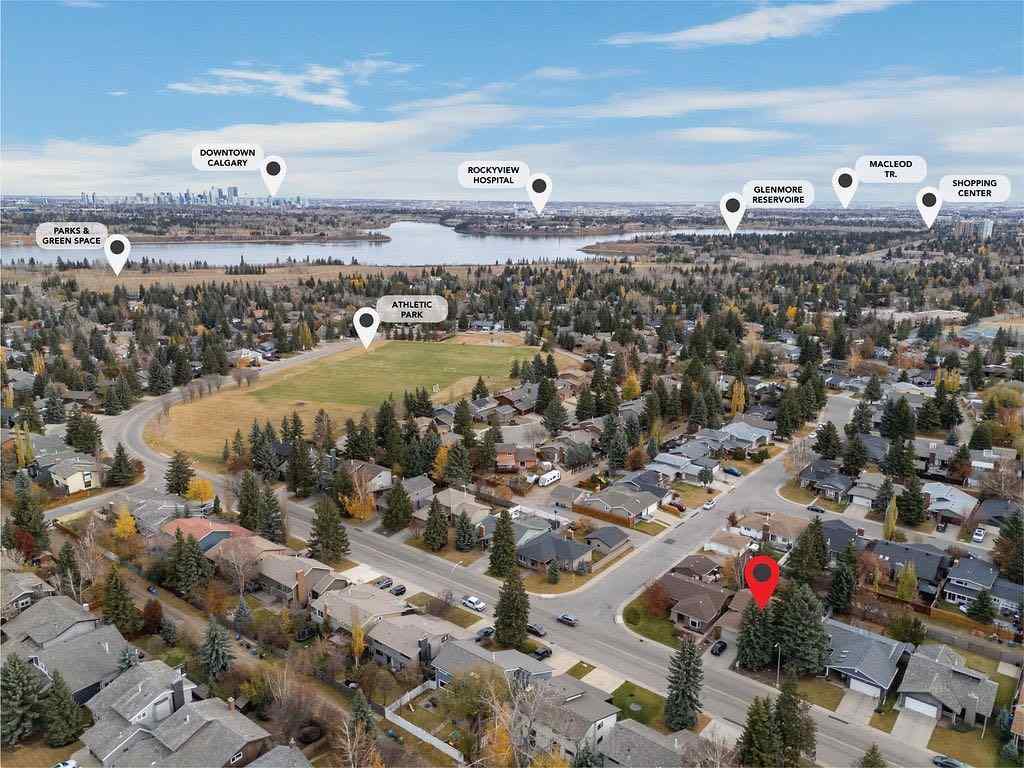 MLS® A2267181 - 3350 Oakwood Drive SW in Oakridge Calgary, Residential