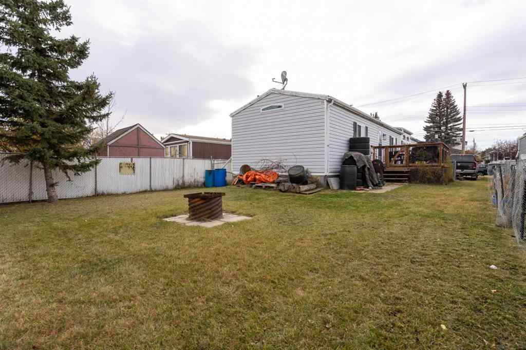 MLS® A2267182 - 5233 47 Street  in Sparling Camrose, Residential