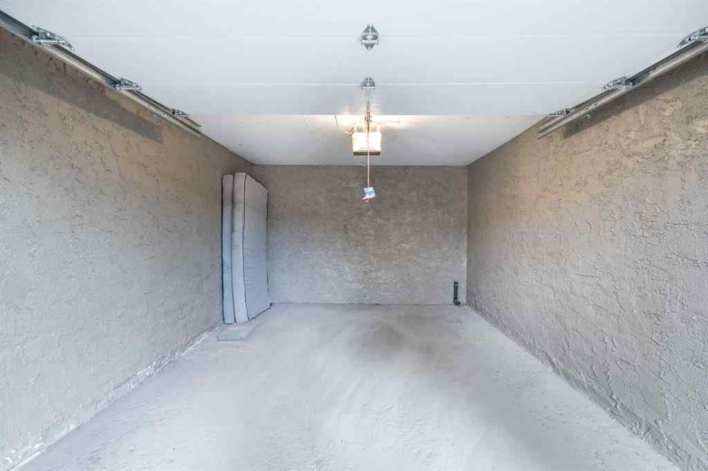 MLS® A2267183 - Unit #72 1055 72 Avenue NW in Huntington Hills Calgary, Residential