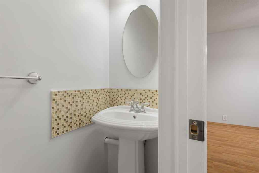 MLS® A2267183 - Unit #72 1055 72 Avenue NW in Huntington Hills Calgary, Residential