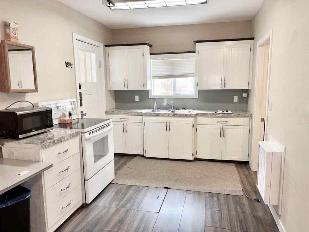 MLS® A2267192 - 5140 48 Street  in NONE Mannville, Residential