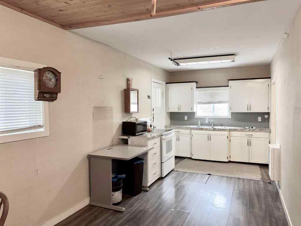 MLS® A2267192 - 5140 48 Street  in NONE Mannville, Residential