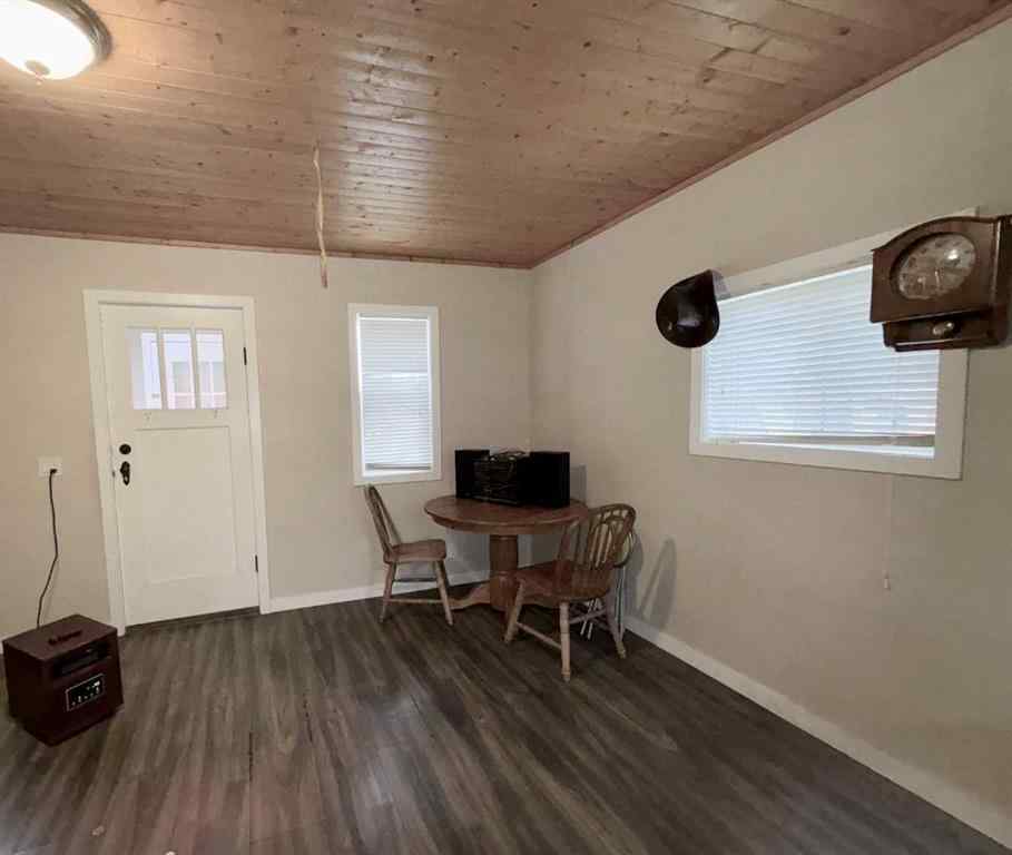 MLS® A2267192 - 5140 48 Street  in NONE Mannville, Residential