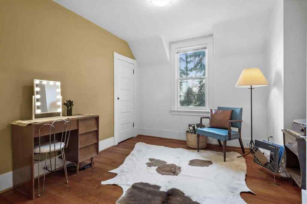 MLS® A2267194 - 1038 1 Avenue NW in Sunnyside Calgary, Residential