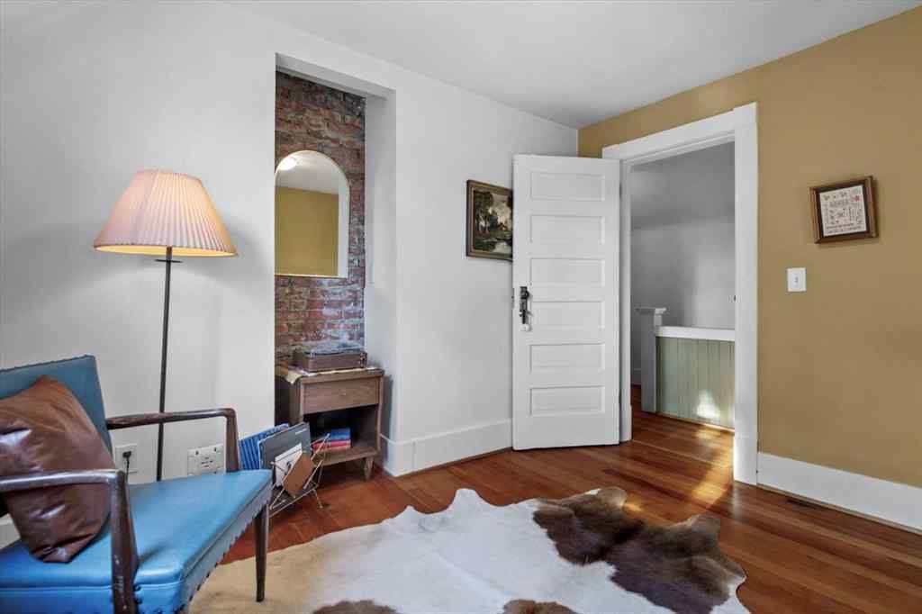 MLS® A2267194 - 1038 1 Avenue NW in Sunnyside Calgary, Residential