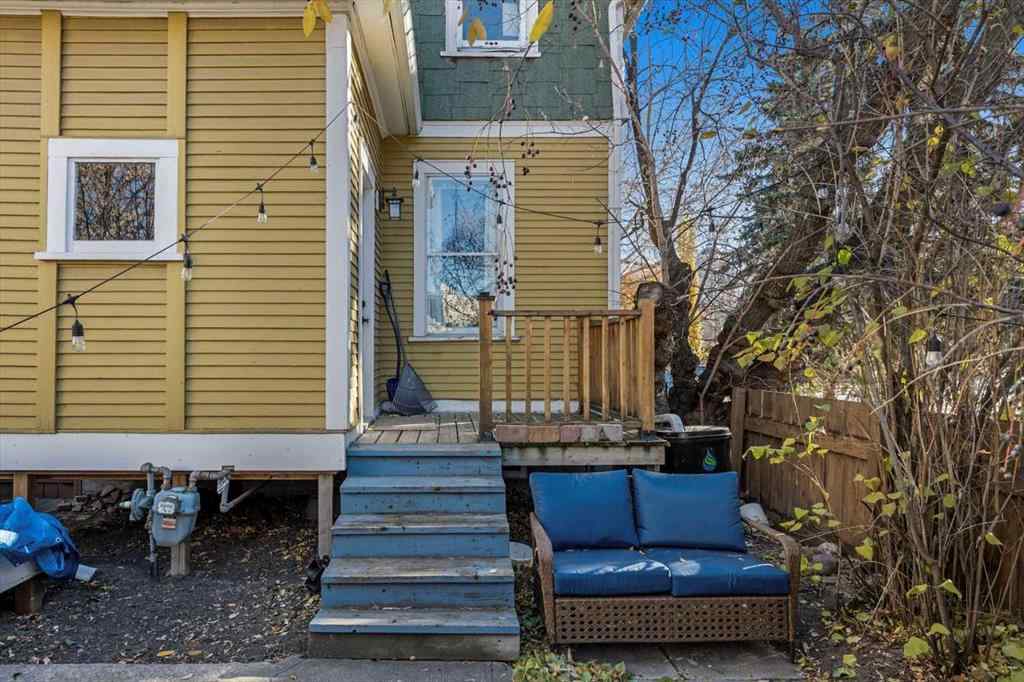 MLS® A2267194 - 1038 1 Avenue NW in Sunnyside Calgary, Residential