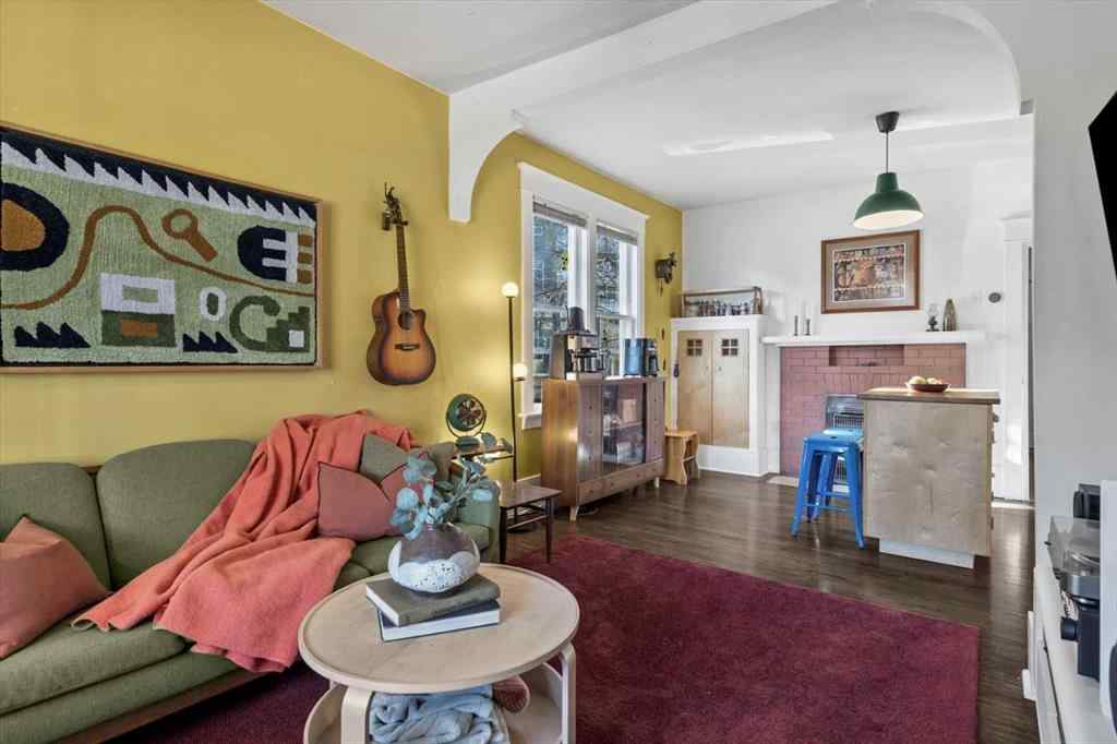 MLS® A2267194 - 1038 1 Avenue NW in Sunnyside Calgary, Residential