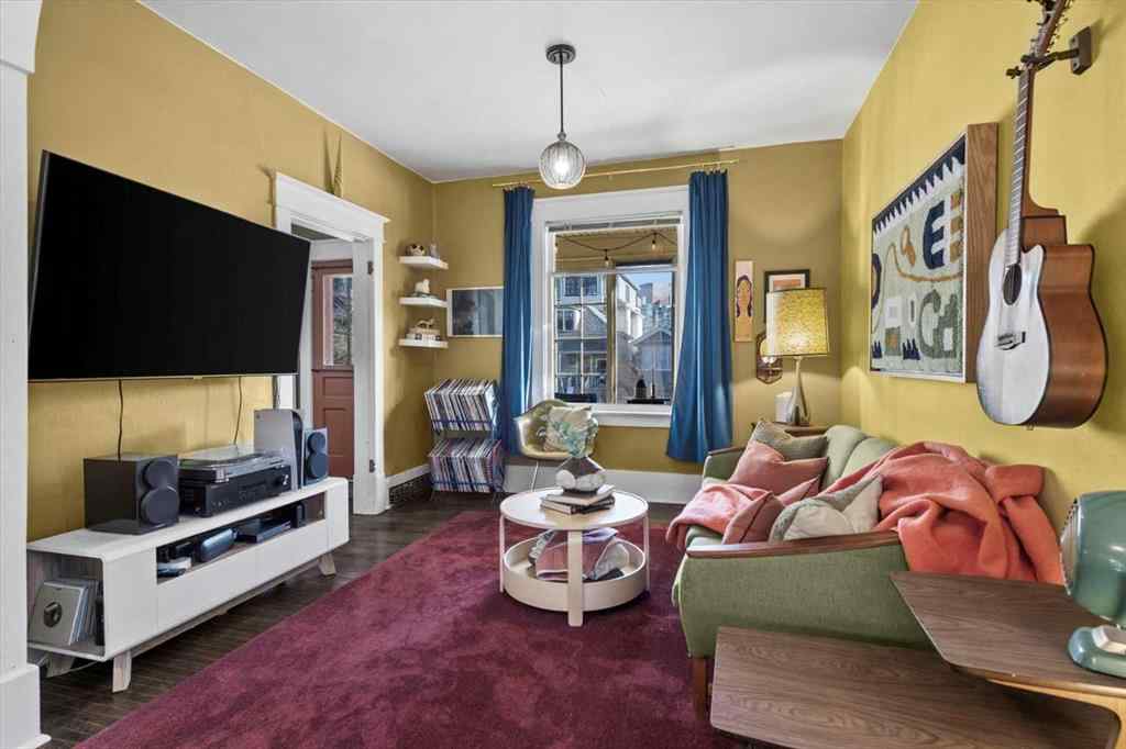 MLS® A2267194 - 1038 1 Avenue NW in Sunnyside Calgary, Residential