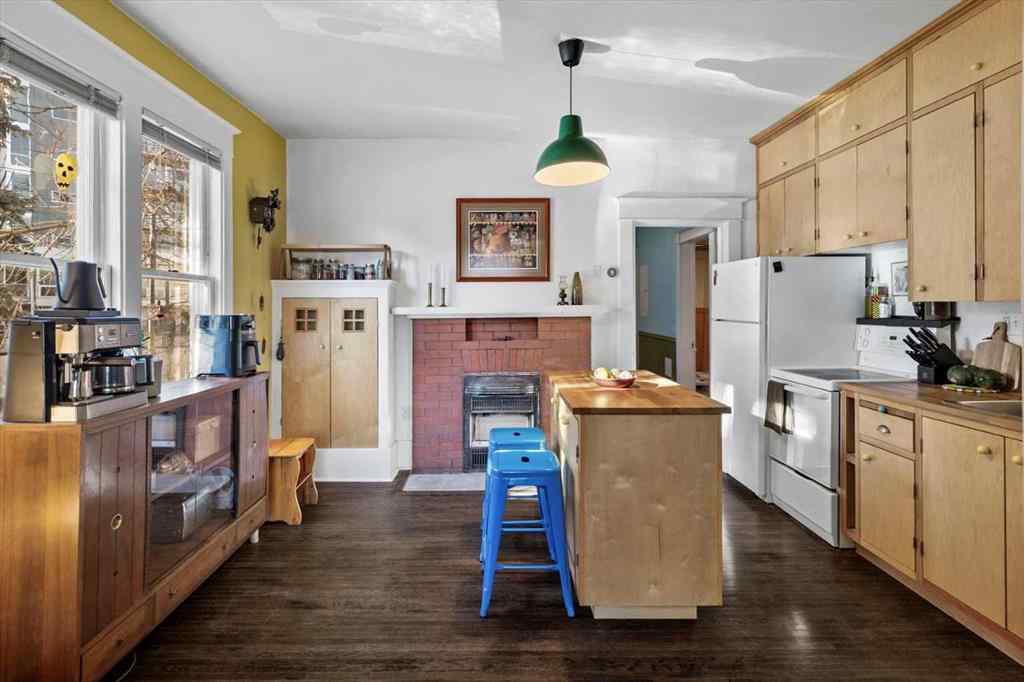 MLS® A2267194 - 1038 1 Avenue NW in Sunnyside Calgary, Residential