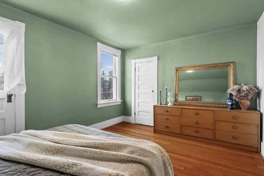 MLS® A2267194 - 1038 1 Avenue NW in Sunnyside Calgary, Residential