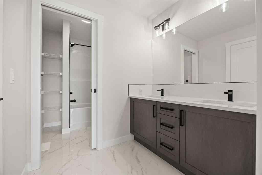 MLS® A2267199 - 494 Kinniburgh Loop  in Kinniburgh South Chestermere, Residential