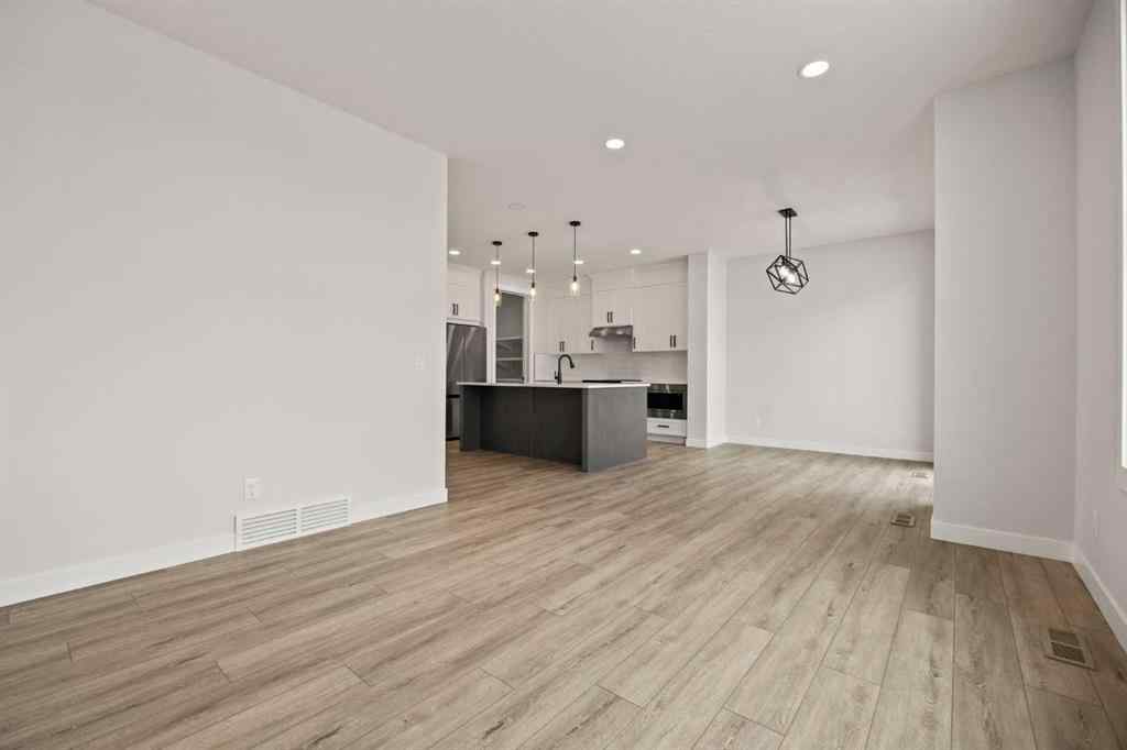 MLS® A2267199 - 494 Kinniburgh Loop  in Kinniburgh South Chestermere, Residential