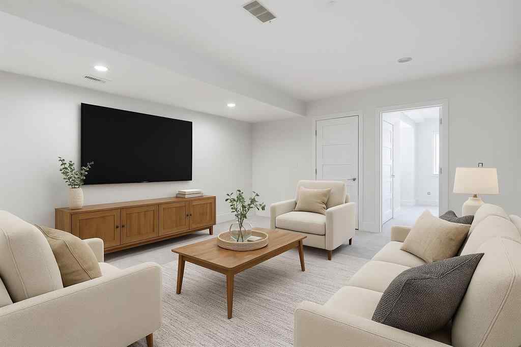 MLS® A2267200 - 2013 24a Street SW in Richmond Calgary, Residential