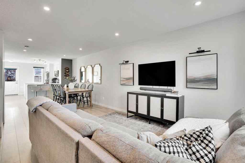 MLS® A2267202 - 128 Cranbrook Square SE in Cranston Calgary, Residential