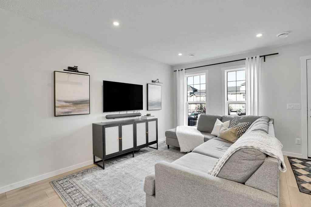 MLS® A2267202 - 128 Cranbrook Square SE in Cranston Calgary, Residential