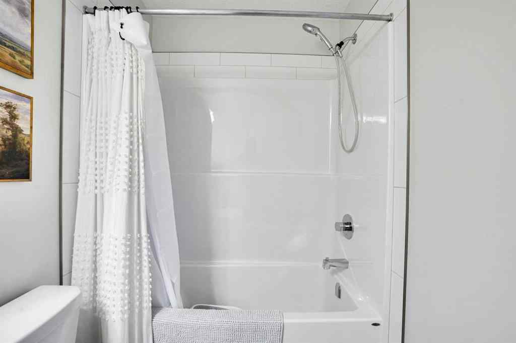 MLS® A2267202 - 128 Cranbrook Square SE in Cranston Calgary, Residential