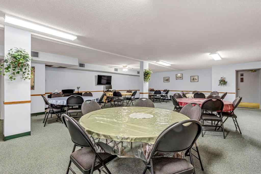 MLS® A2267205 - Unit #204 3090 15 Avenue SE in Crestwood-Norwood Medicine Hat, Residential