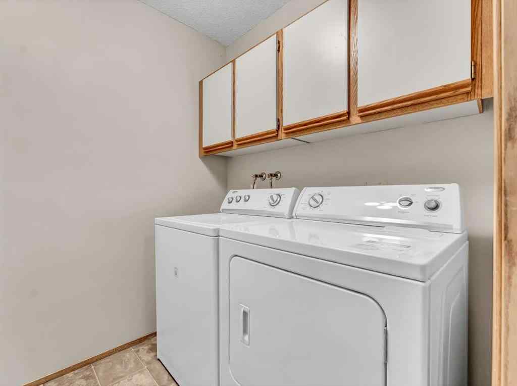 MLS® A2267205 - Unit #204 3090 15 Avenue SE in Crestwood-Norwood Medicine Hat, Residential