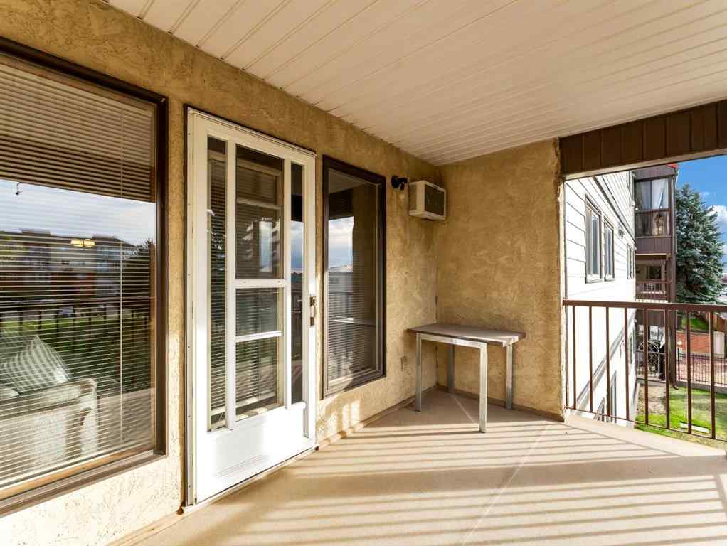 MLS® A2267205 - Unit #204 3090 15 Avenue SE in Crestwood-Norwood Medicine Hat, Residential