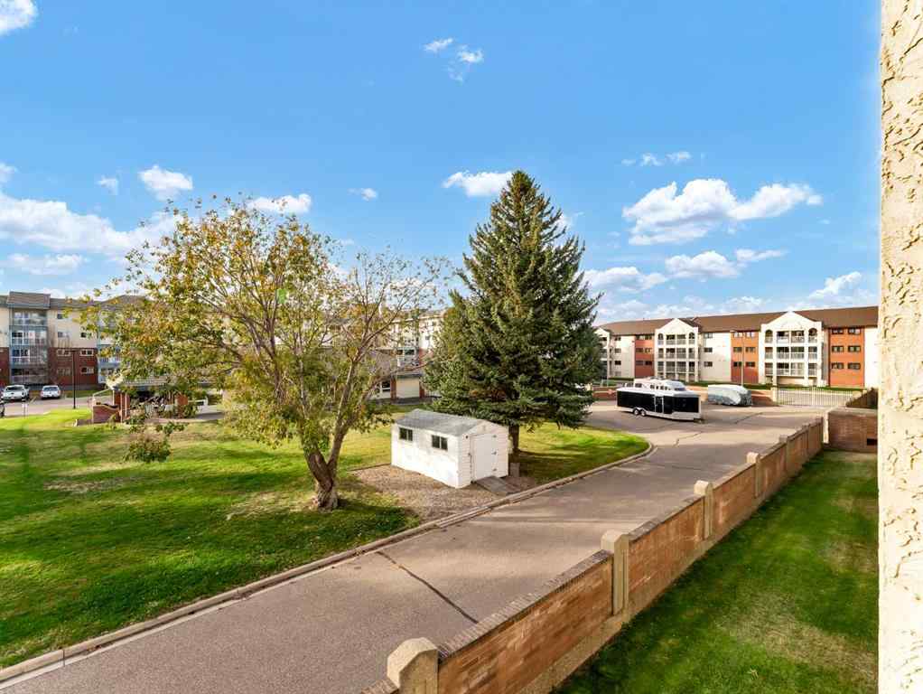 MLS® A2267205 - Unit #204 3090 15 Avenue SE in Crestwood-Norwood Medicine Hat, Residential