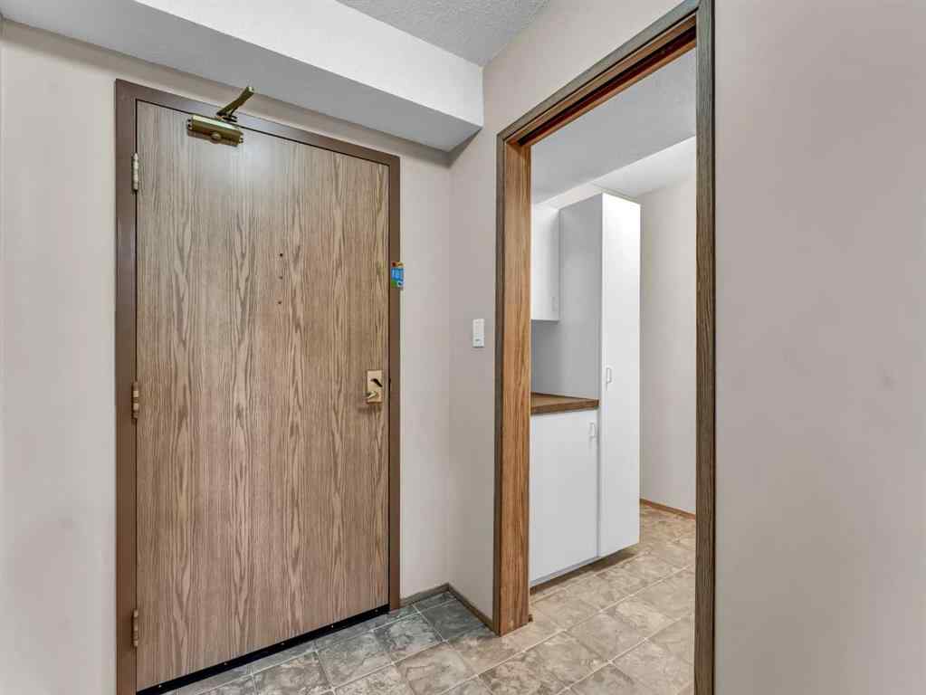 MLS® A2267205 - Unit #204 3090 15 Avenue SE in Crestwood-Norwood Medicine Hat, Residential