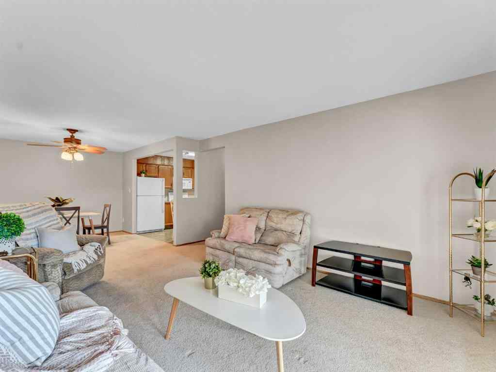 MLS® A2267205 - Unit #204 3090 15 Avenue SE in Crestwood-Norwood Medicine Hat, Residential