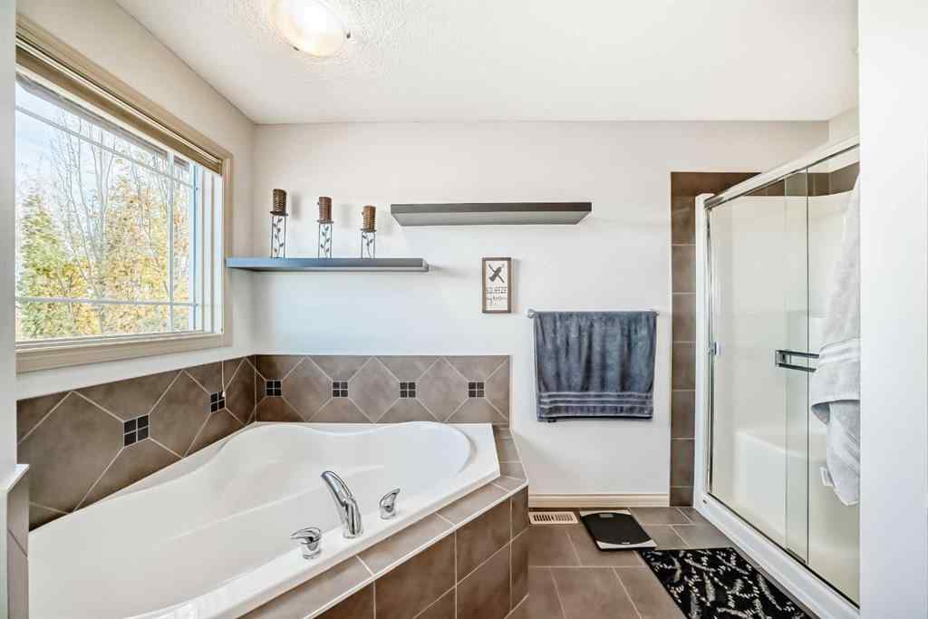 MLS® A2267206 - 1516 Montrose Terrace SE in Montrose High River, Residential