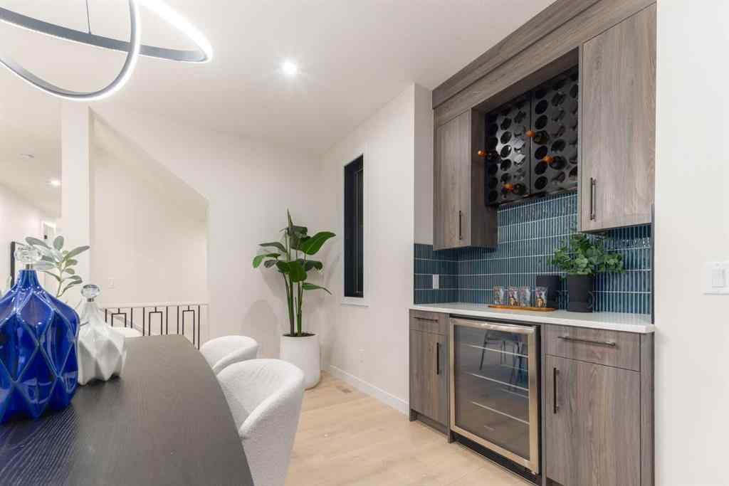 MLS® A2267209 - 75 Westland Park SW in West Springs Calgary, Residential