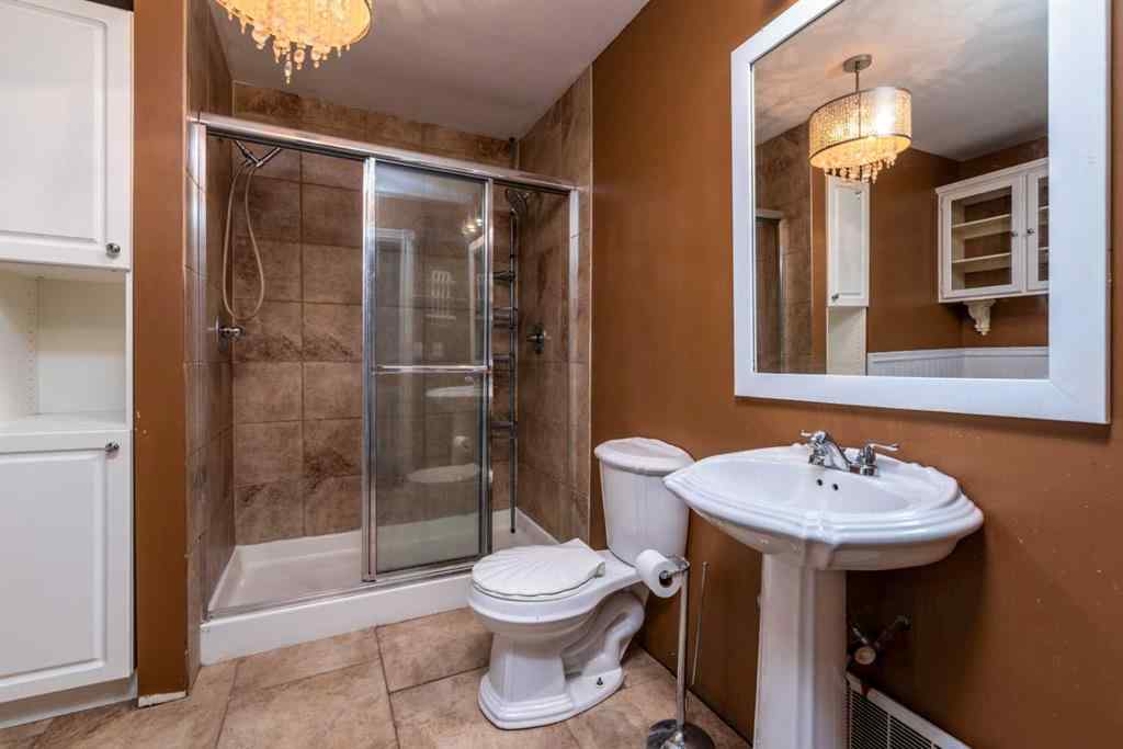 MLS® A2267210 - 5218 49 Street  in West Lloydminster Lloydminster, Residential