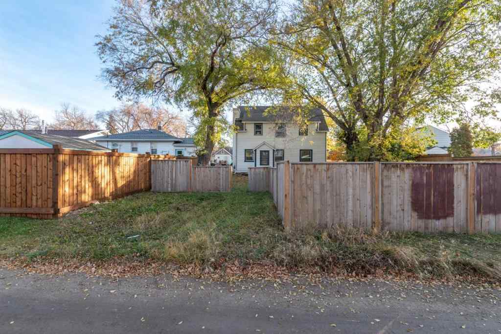 MLS® A2267210 - 5218 49 Street  in West Lloydminster Lloydminster, Residential