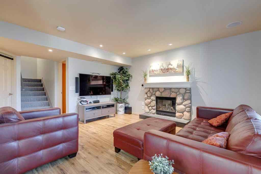 MLS® A2267211 - 244 Tuscany Ridge View NW in Tuscany Calgary, Residential