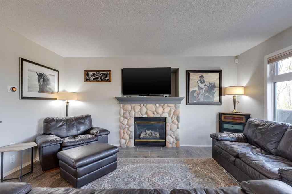 MLS® A2267211 - 244 Tuscany Ridge View NW in Tuscany Calgary, Residential
